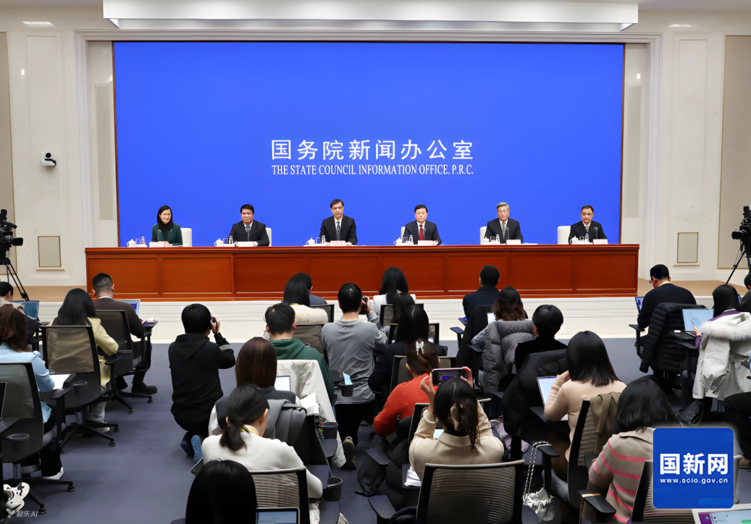 循環(huán)經(jīng)濟(jì)再迎政策東風(fēng)：廢舊電池、光伏板、風(fēng)電設(shè)備回收成新焦點